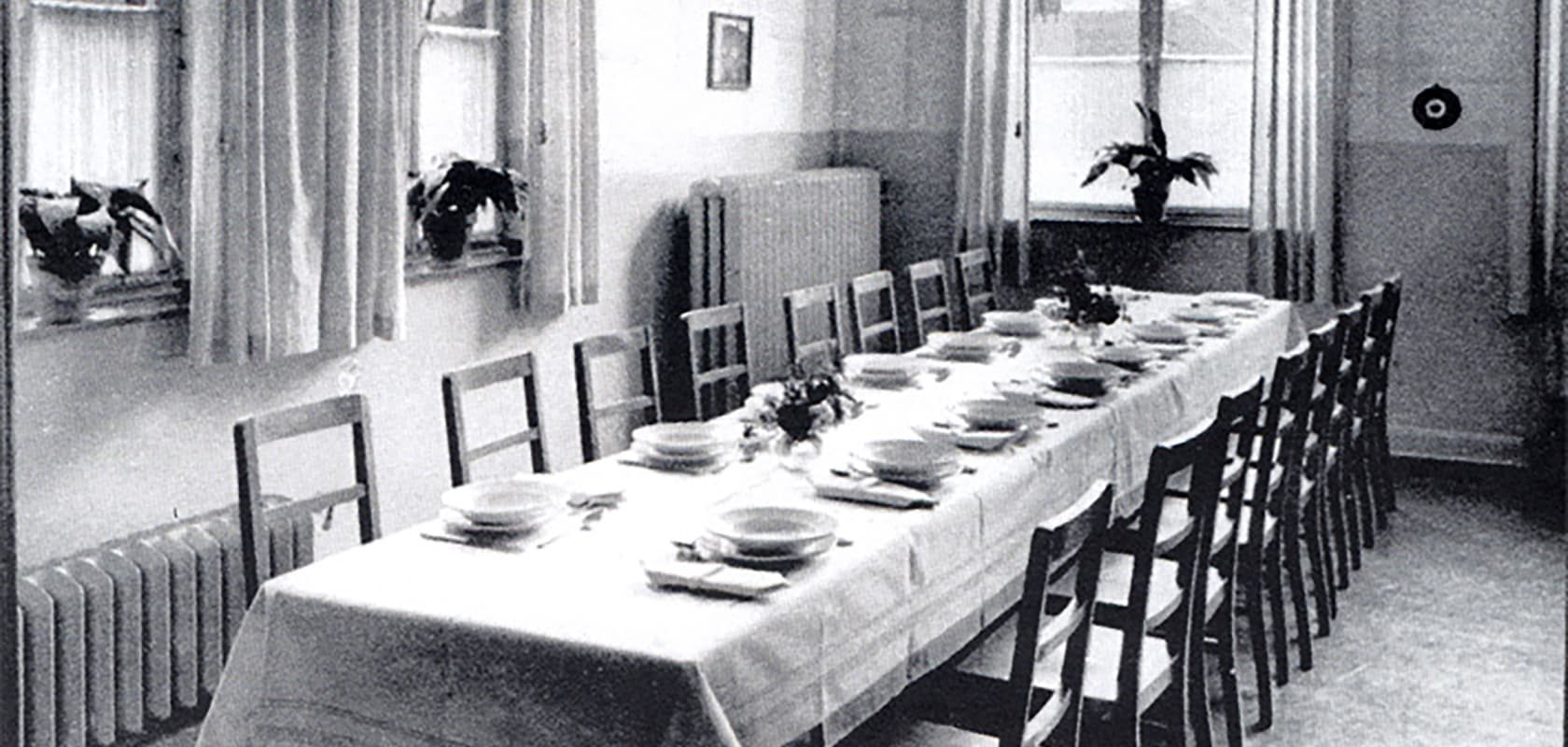 H3_Historisch_Gruenderzeit_5_Speisesaal1930_web_RGB_1680x800_DT_komp